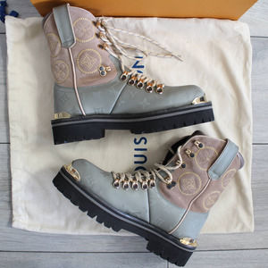 Louis Vuitton Outland Titanium Canvas Monogram Suede Boots in Grey